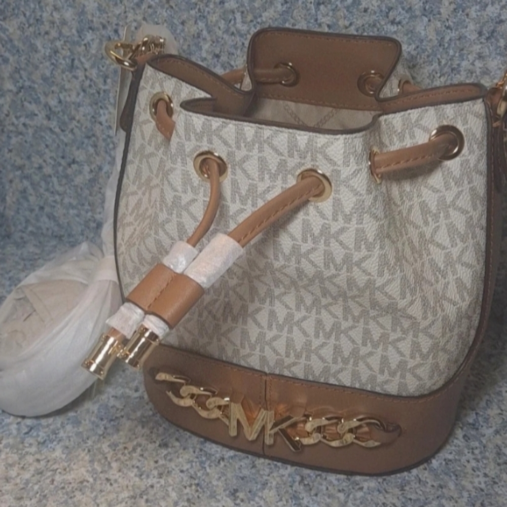 Crossbody Bucket Bag